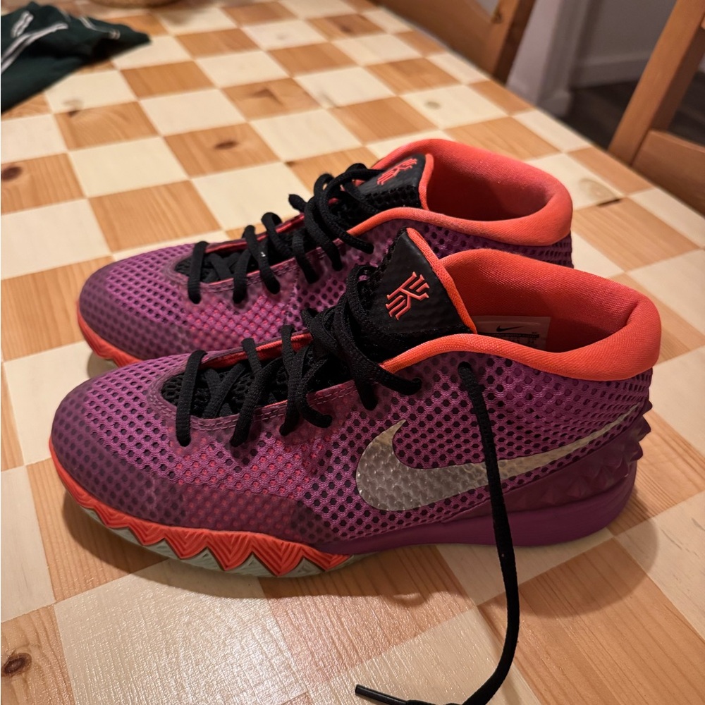 Nike Kyrie Kids' Vibrant Purple Basketball Sneakers